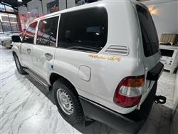 تۆیۆتا لاند کروزەر